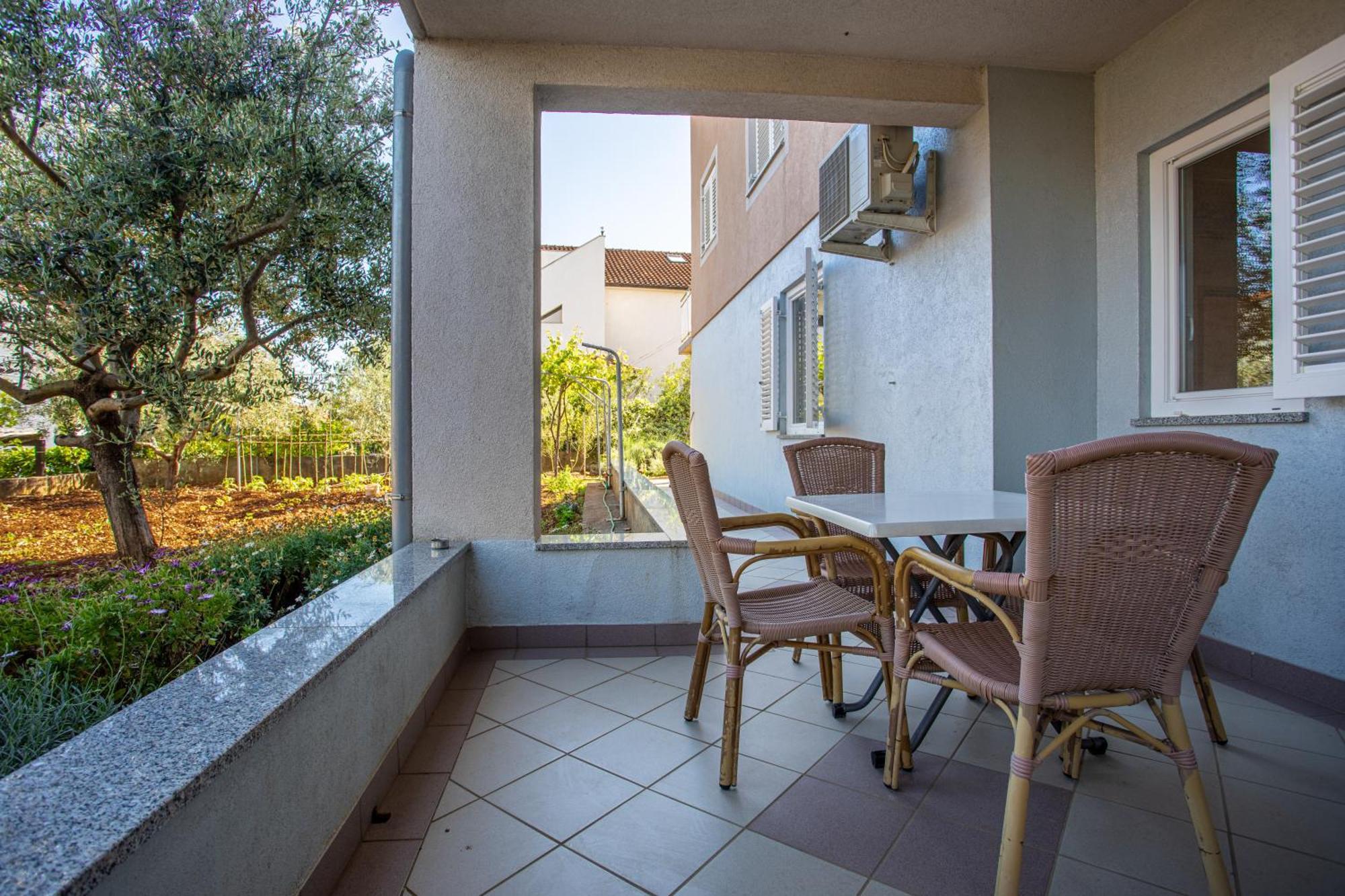 Apartments Villa Ana Krk Town Habitación foto